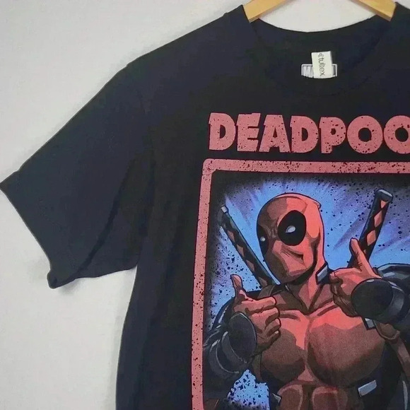 Deadpool Marvel T-Shirt Size Medium Black Graphic Movie EUC‎ - Picture 6 of 14